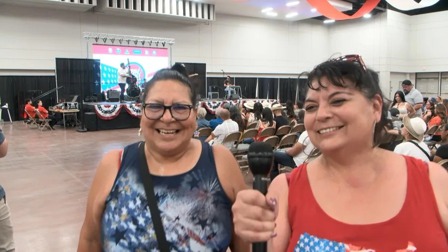 Luz Arreaga and Guadalupe Hernandez
