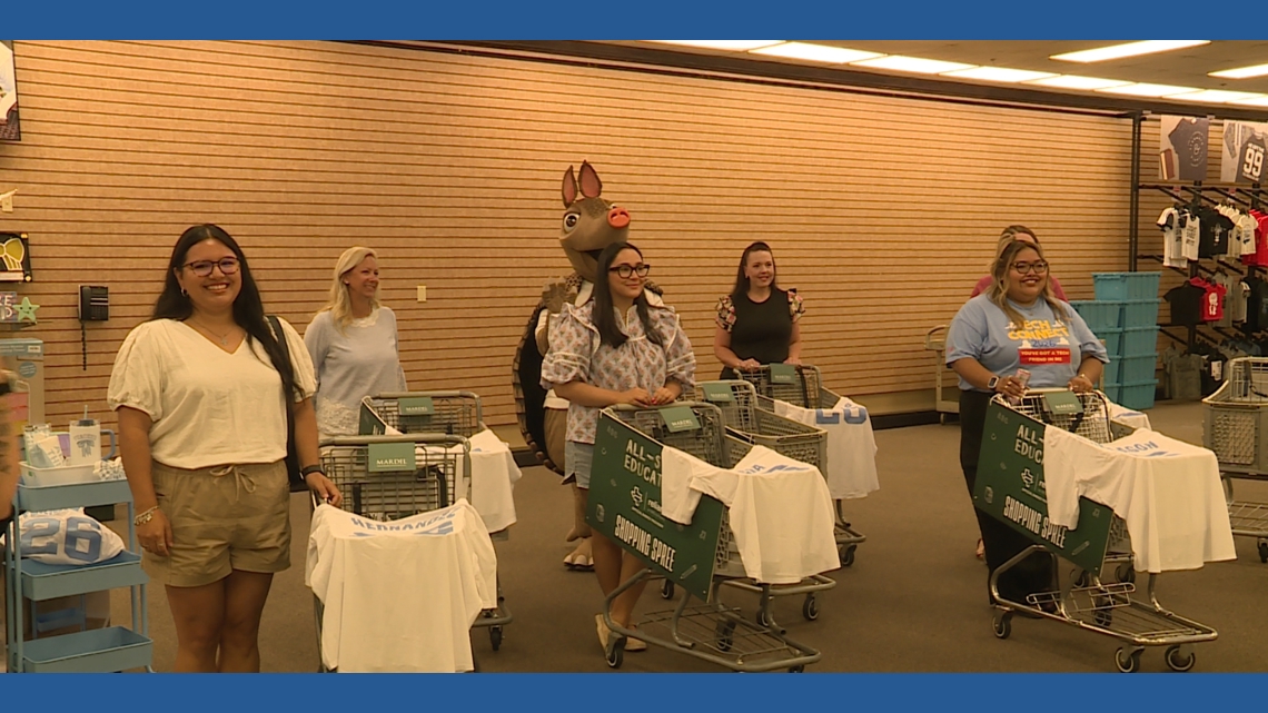 Corpus Christi Hooks and Reliant surprise Coastal Bend teachers with classroom shopping spree
