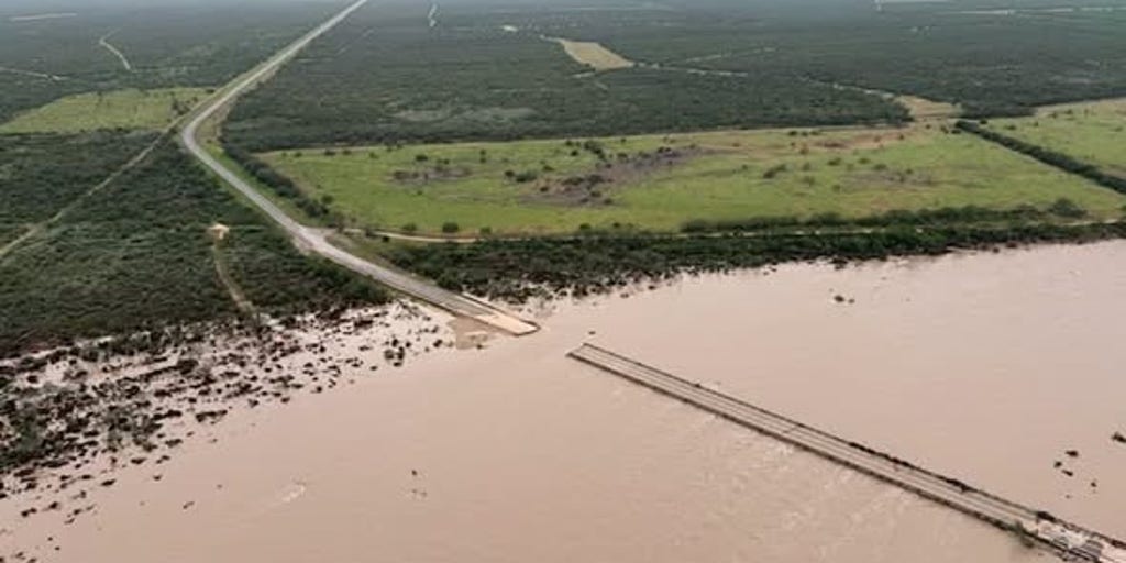 Flooding causes bridge collapse in Uvalde County, Texas amid torrential floods