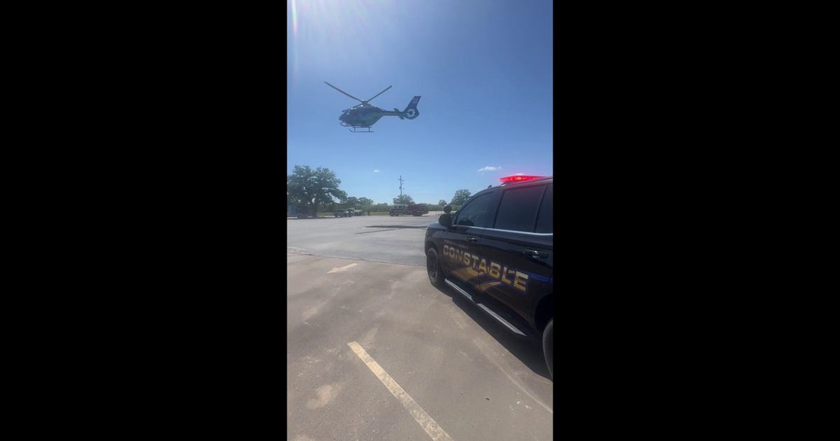 Man struck in the head with sledgehammer; suspect in custody