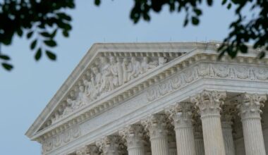 Supreme Court allows Texas to require age verification for mobile apps