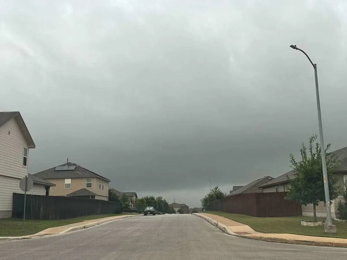 Half dollar-sized hail to slam parts of Texas in minutes. Here's for how long.