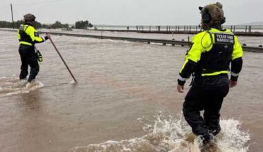 'Worst-case' flood scenario underway in southern Texas