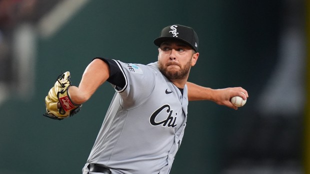 Chicago White Sox starting pitcher Anthony Kay throws during the first inning of a baseball game against the Texas Rangers, Wednesday, July 22, 2026, in Arlington, Texas. (AP Photo/LM Otero)