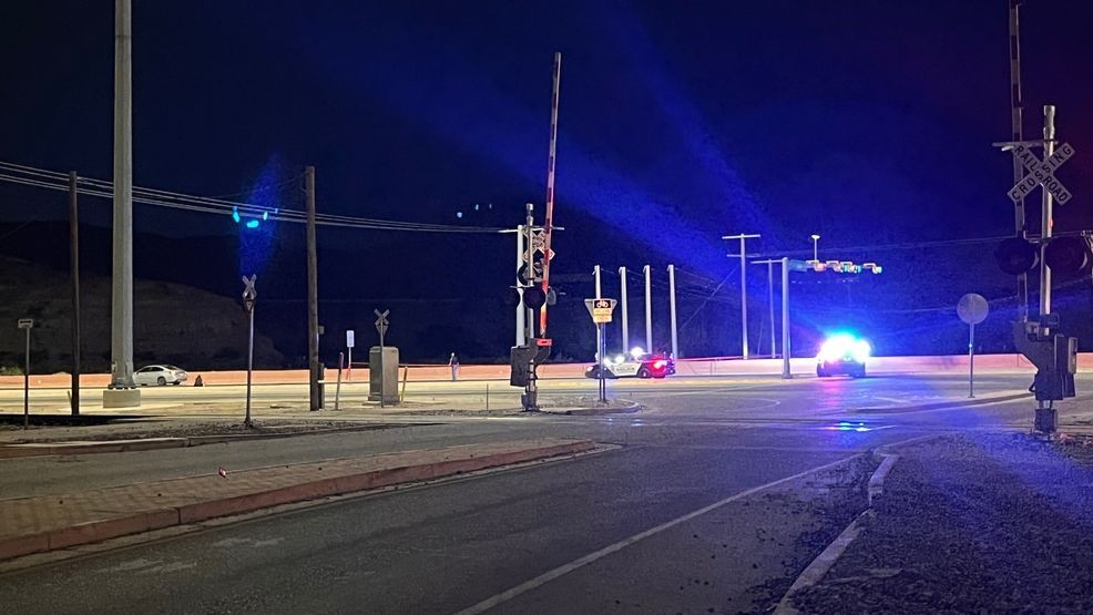 A crash closes all lanes on Paisano East at Doniphan. Credit: KFOX14/ CBS4
