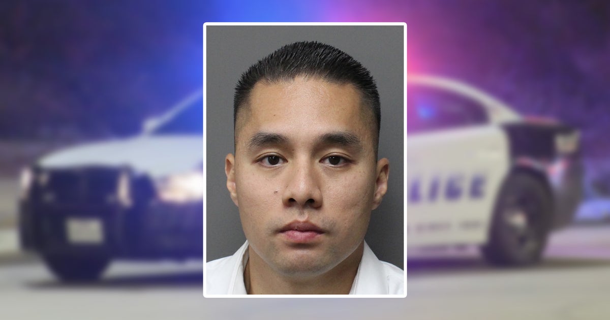 Dallas Police officer turns himself in on assault, oppression charges