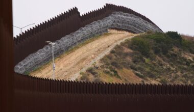From the Mexican border to Washington: A tiny Texas town fights Trump's wall plan :: WRAL.com