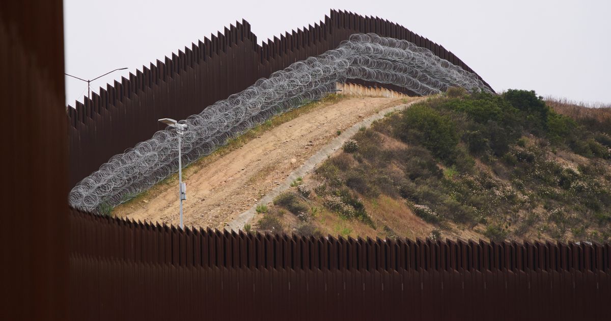 From the Mexican border to Washington: A tiny Texas town fights Trump's wall plan :: WRAL.com