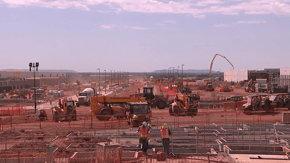 He argued that companies seeking to build facilities in Texas should finance their own projects (KTXS/Scott Martin).