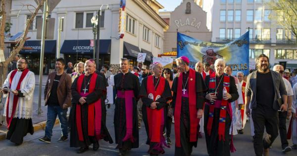 Catholic legal aid group for immigrants nears collapse as US withholds funds