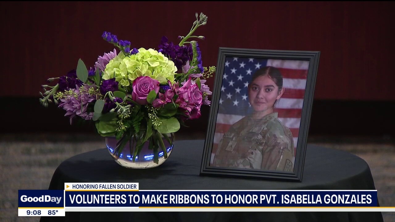 Volunteers to make ribbons for fallen Carrollton solider