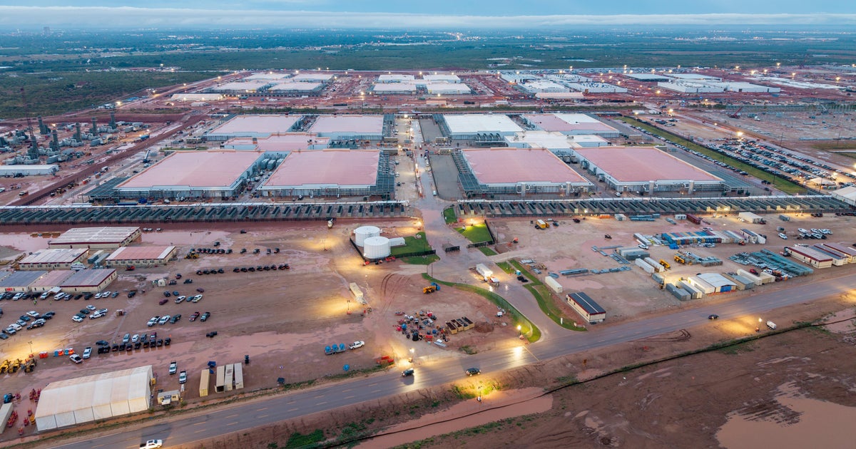 Data centers bring jobs and investment, but also concerns across Texas