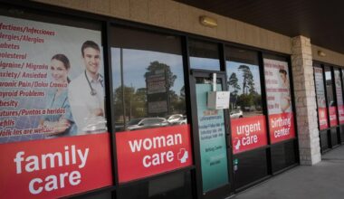 Texas appeals court reverses injunction that closed clinics owned by midwife accused of performing abortions