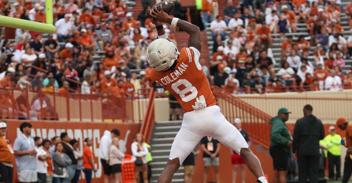 How young is the average age of Texas football’s roster?