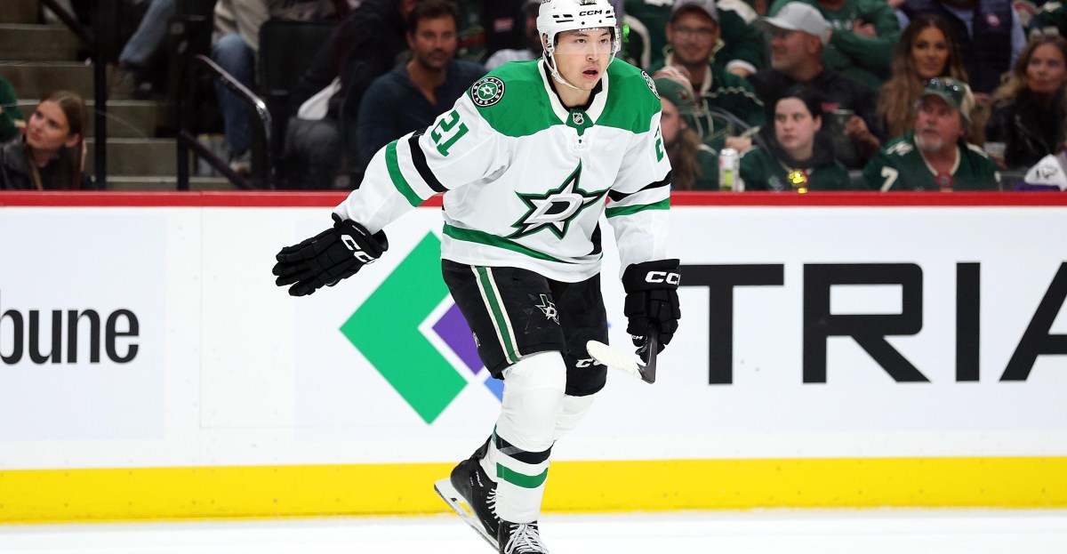 Jason Robertson signs with Dallas, appears to end saga