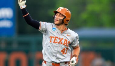 Mets select Texas OF Aiden Robbins 92nd overall