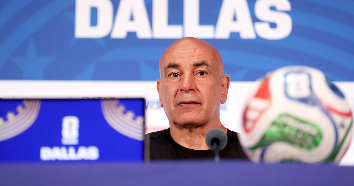 Viral video shows Egypt coach, team director in Dallas police confrontation