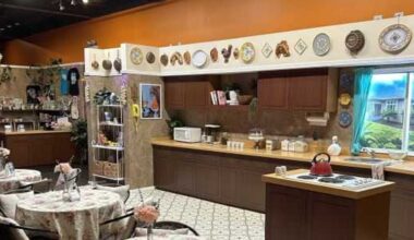 Restaurant pop-up recreates Golden Girls kitchen in Austin