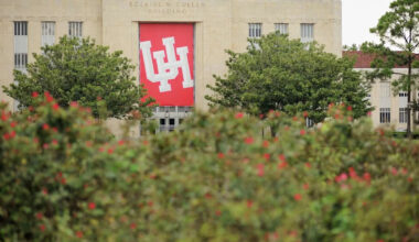 University of Houston may cut 40% of core classes to comply with Texas law