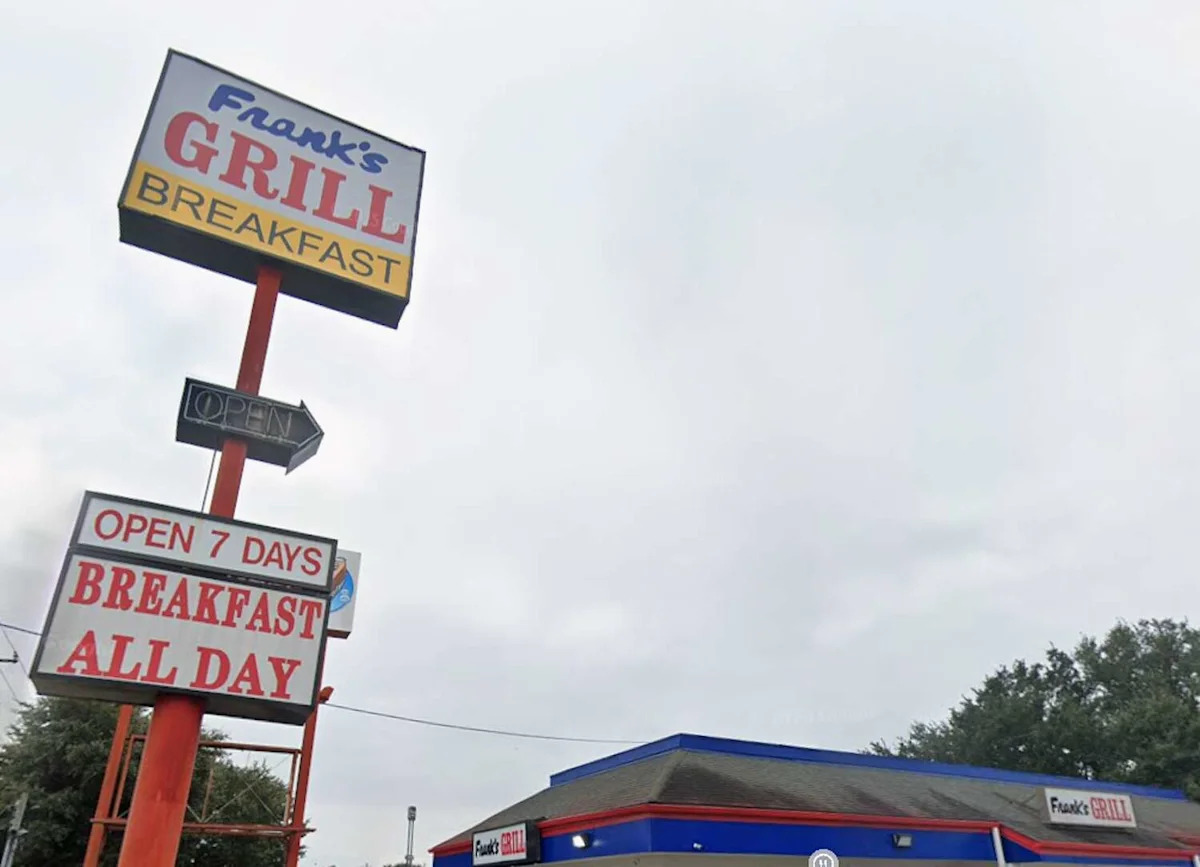 Fire devastates longtime Houston breakfast spot