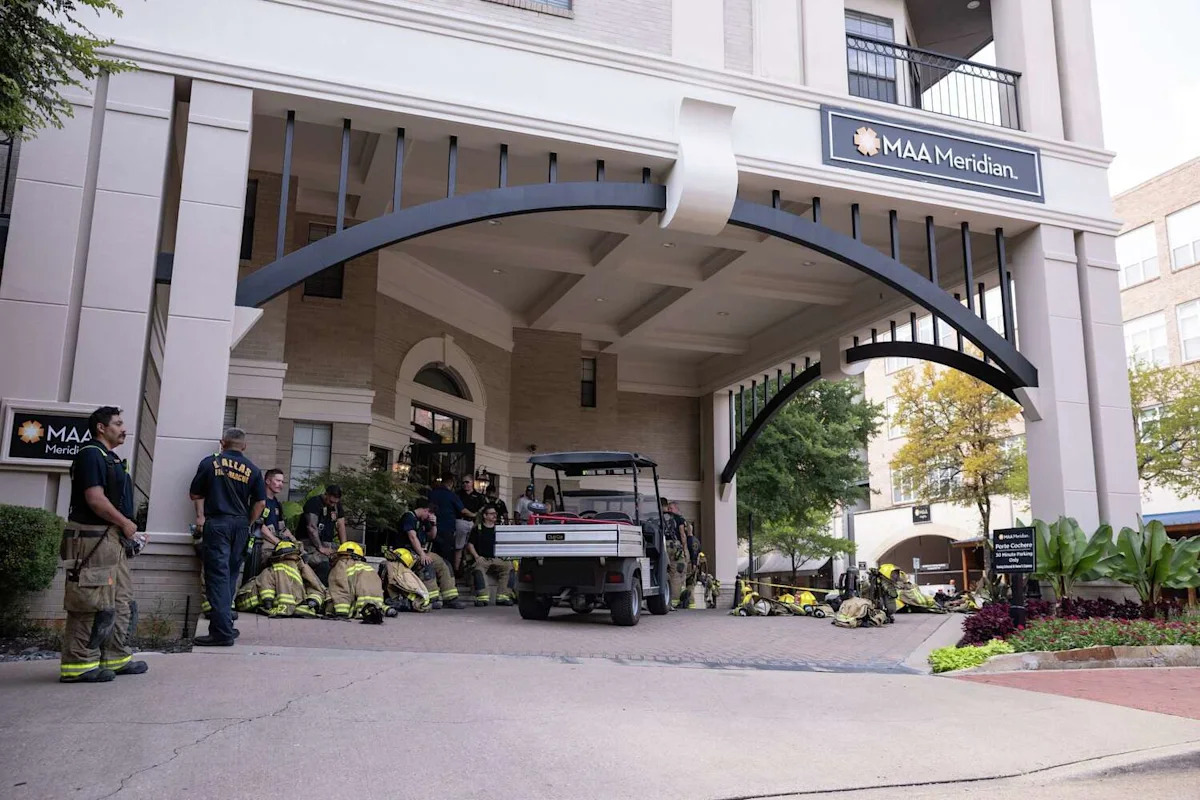 Gas line hit outside Uptown Dallas apartment complex, no injuries reported