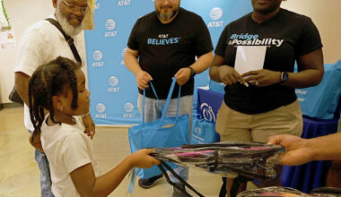 Oak Cliff giveaway puts laptops in homes of Dallas families without computers