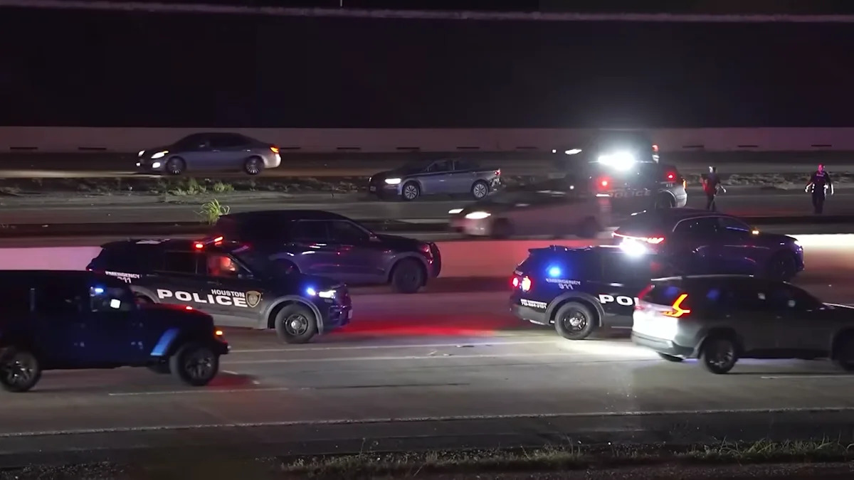 Shoplifting Call Turns Deadly After Suspects Abandon SUV on Houston Freeway