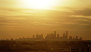 Houston's weather pattern is about to shift. Here's how hot it will get.