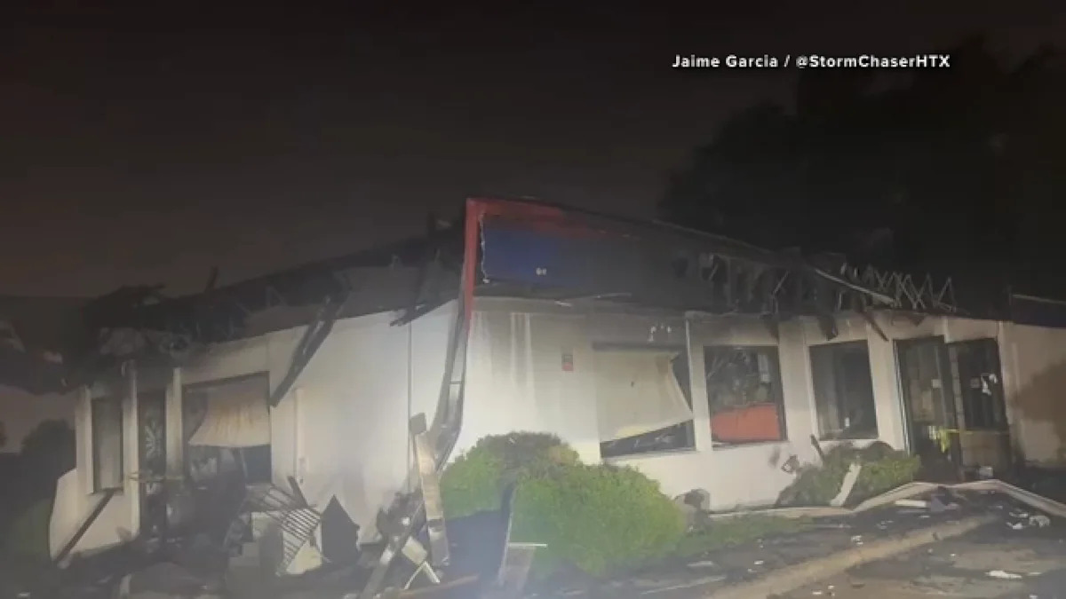 Frank's Grill restaurant in northwest Houston destroyed in fire, video shows