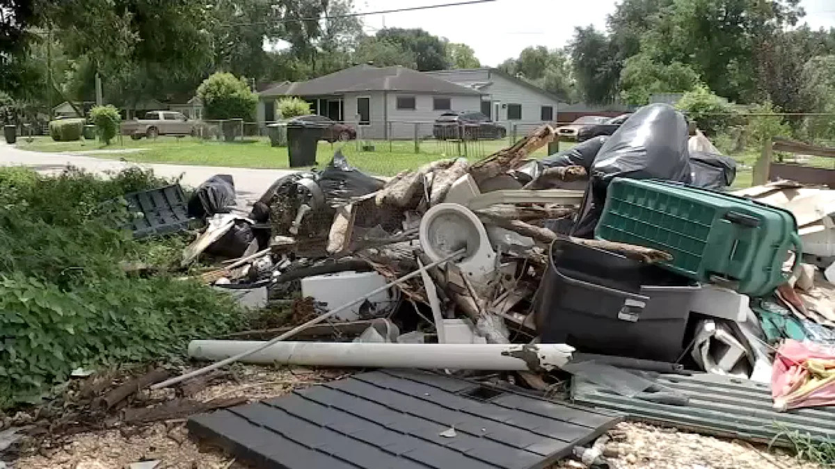 Trash removed in northeast Houston community after residents turn to ABC13