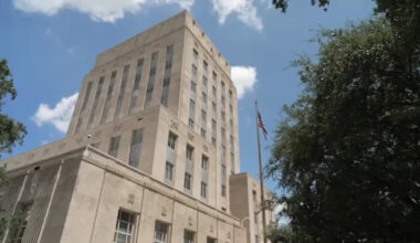Federal judge says Houston can't consider race when awarding contracts: What does it mean?