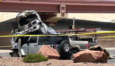 Multi-vehicle crash leaves 2 people seriously injured in East El Paso
