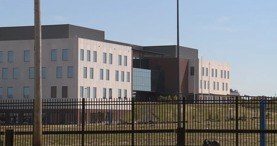 Texas man charged for entering NGA campus in St. Louis with 7 guns