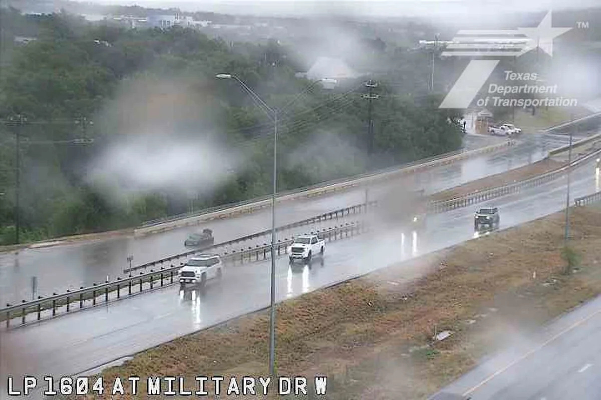 Torrential rain sparks CPS Energy power outages across San Antonio