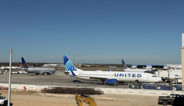 Texas airports could halt flights as strong storms barrel across the state