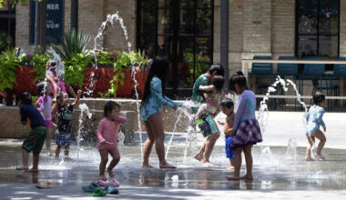 San Antonio temps hit 100 this week. Here's how to stay safe in the heat.