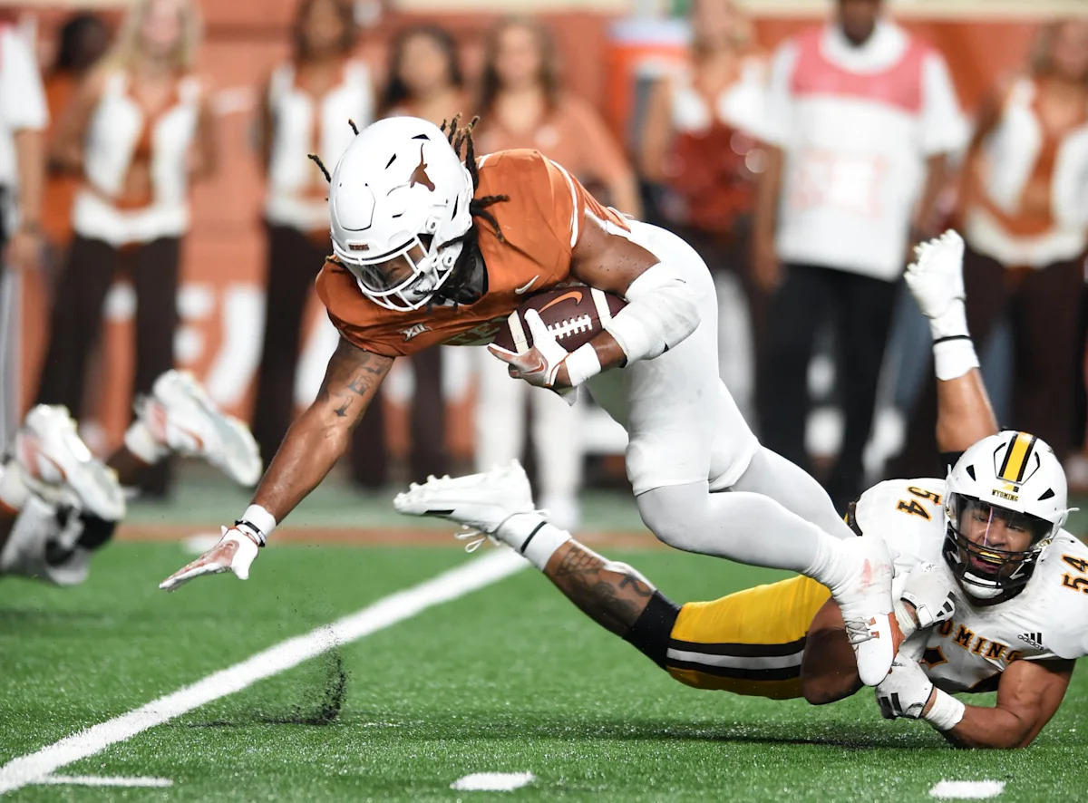 Former Texas RB Jonathan Brooks reportedly ‘fully healthy’