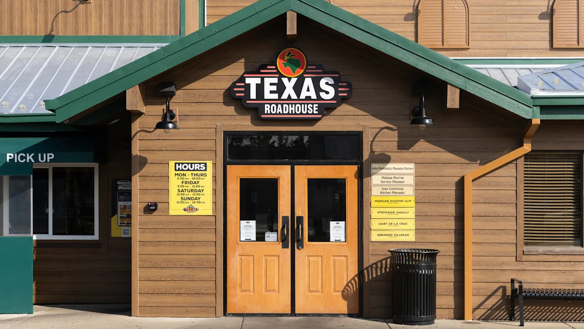 The Discontinued Texas Roadhouse Chicken Dinner That Will Likely Never Make A Comeback