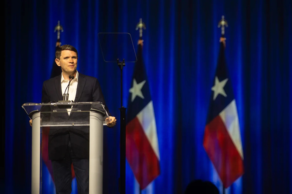 Texas Senate candidate James Talarico brings campaign to El Paso