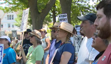Milwaukee vigil honors man fatally shot by ICE in Houston