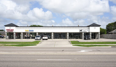 Cravey Real Estate Negotiates Sale of 8,750-Square-Foot Retail Center in Corpus Christi, Texas