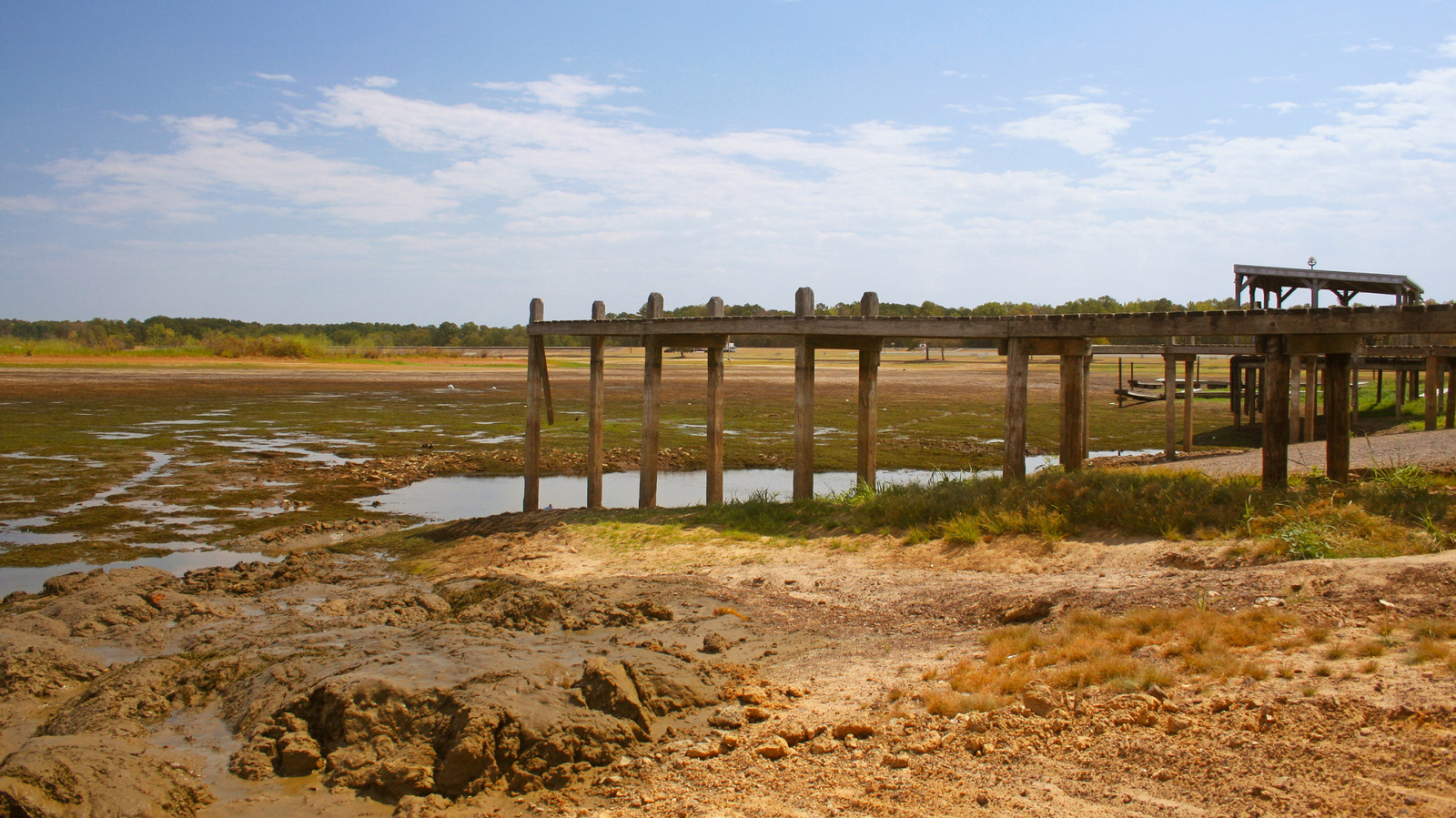 8 Popular Texas Lakes That Are Slowly Drying Up
