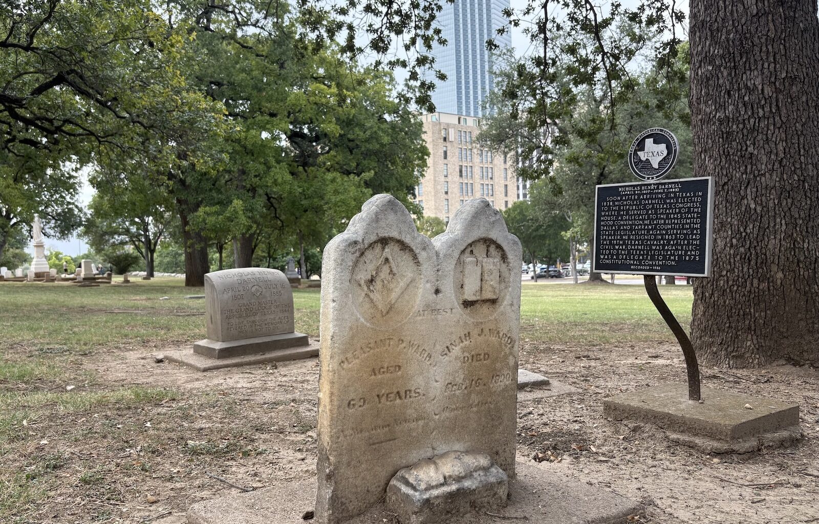 downtown dallas cemetery