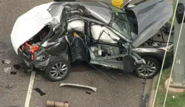 Plano crash kills 27‑year‑old passenger after SUV strikes light pole, police say