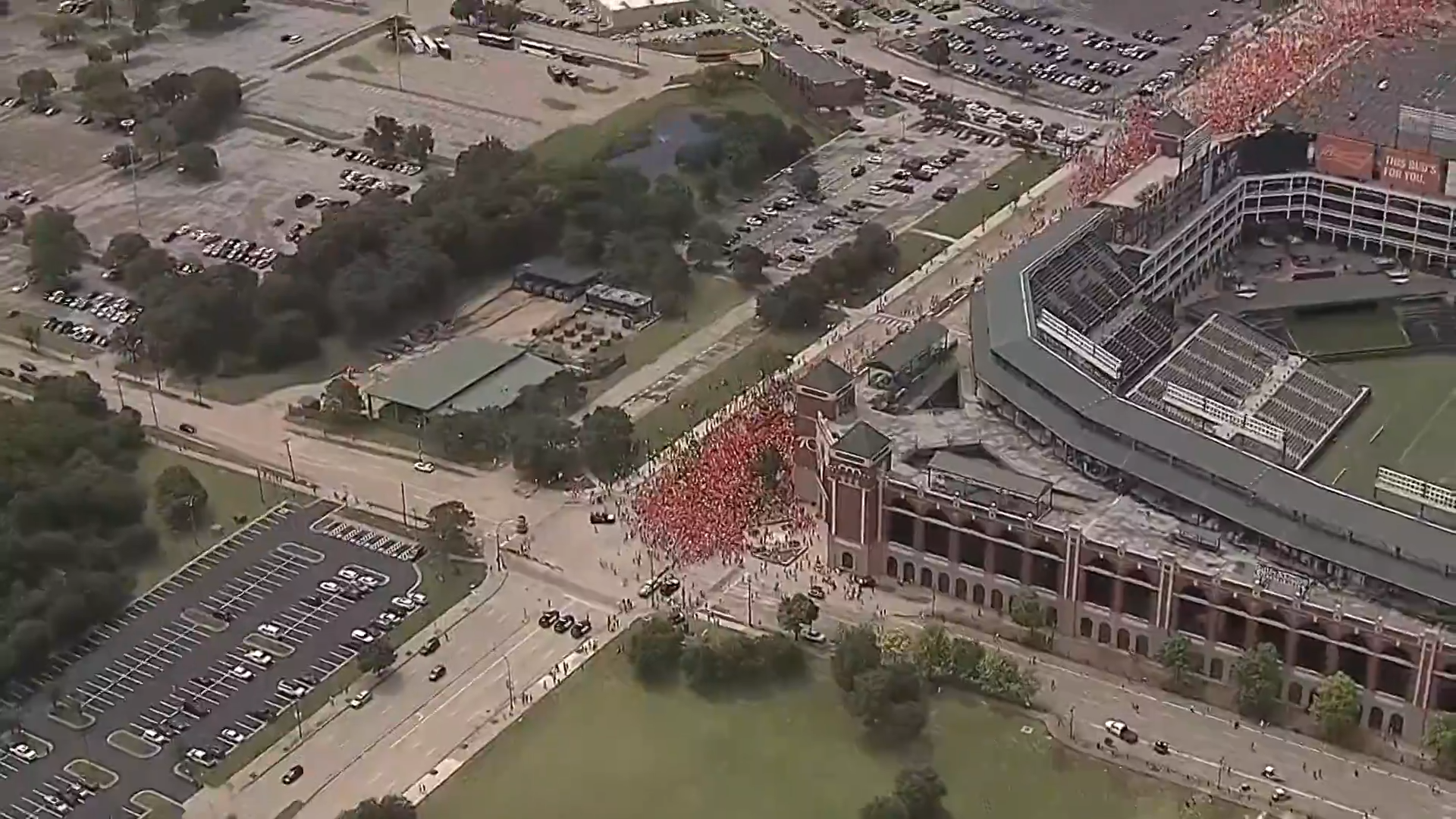 Dutch fans take over Arlington with an “Orange Fanwalk” around Choctaw Stadium, the former home of the Texas Rangers. The Netherlands played Japan at Dallas Stadium before taking on Sweden and Tunisia in Group F play.