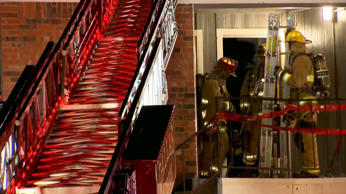 North Dallas apartment fire displaces families, Red Cross helps – NBC 5 Dallas-Fort Worth