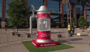 Texas Rangers set Guinness World Record for largest glass of beer