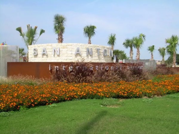 San Antonio airport to add Bakery Lorraine, 2M Smokehouse, more parking to Terminal B