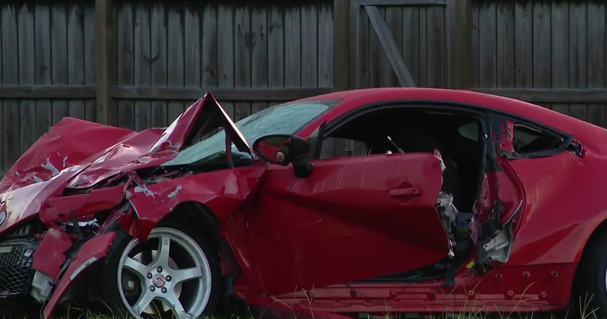 Uber driver killed after car allegedly runs red light on TC Jester, Harris County deputies say