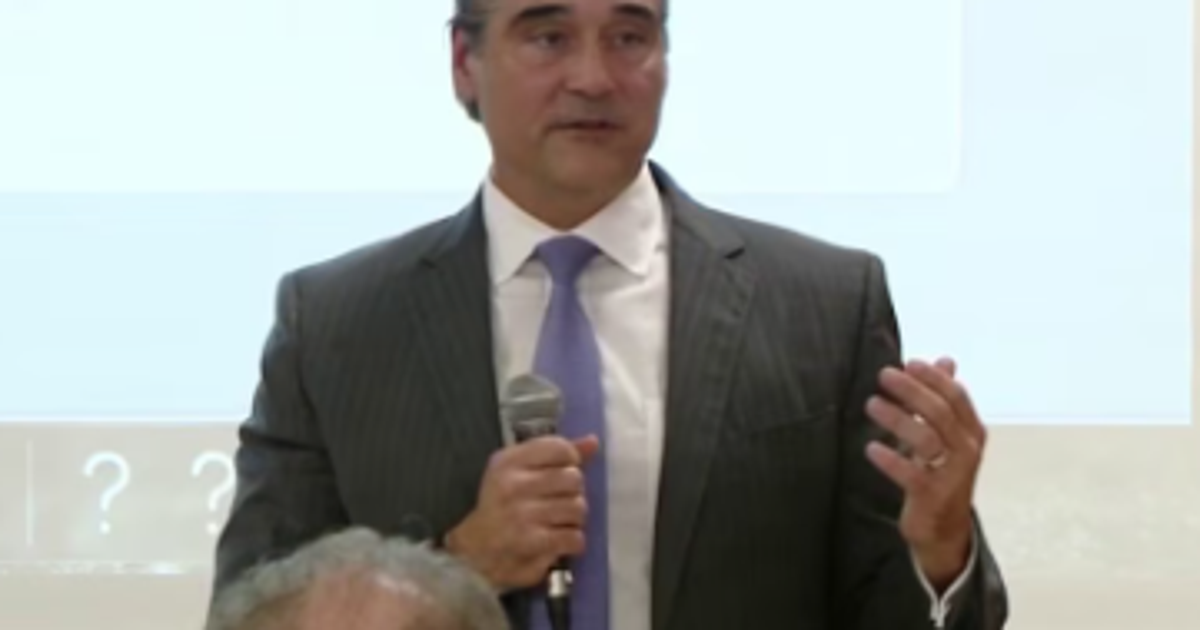 Community meeting held in Houston's East End following deadly ICE shooting
